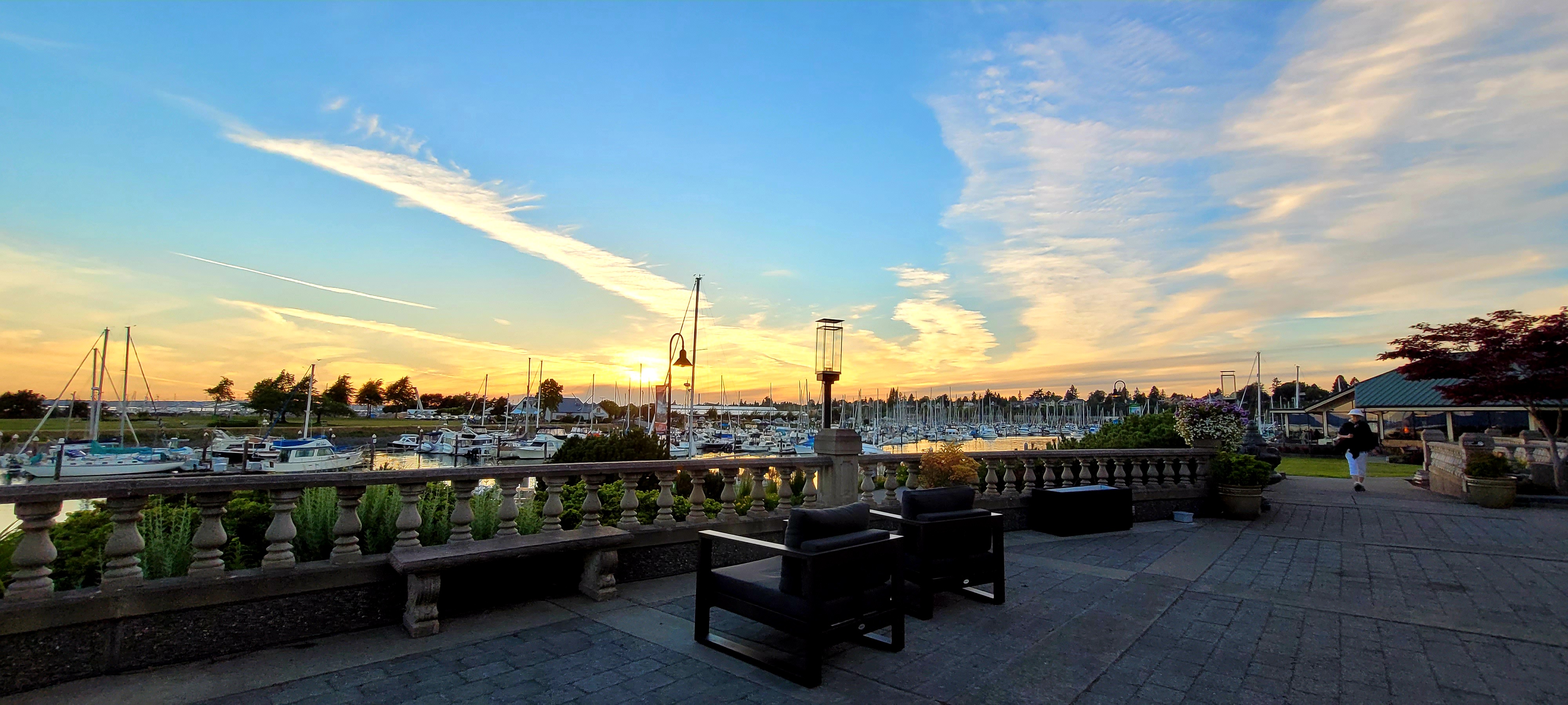 Wonderful Dinner at The Lighthouse Bar and Grill