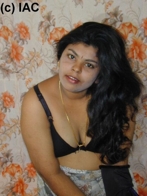 beautiful boobs, BiG Boobs, blouse, boobs, bra, Desi Aunty, desi bhabhi, desi randi, Hot desi aunty, hot indian aunties, Indian Aunties big boobs, milky boobs, sexy aunty, SEXY INDIAN AUNTIES