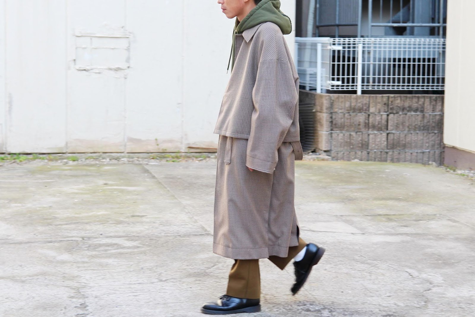 YOKE / ヨーク「3WAY BAL COLLAR SHARE COAT」 - input staff blog