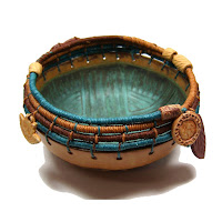 Coiled Top Cat Angel Bowl