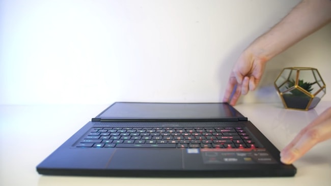 180-degree right back turned display of MSI GS65 Stealth-004 gaming laptop.