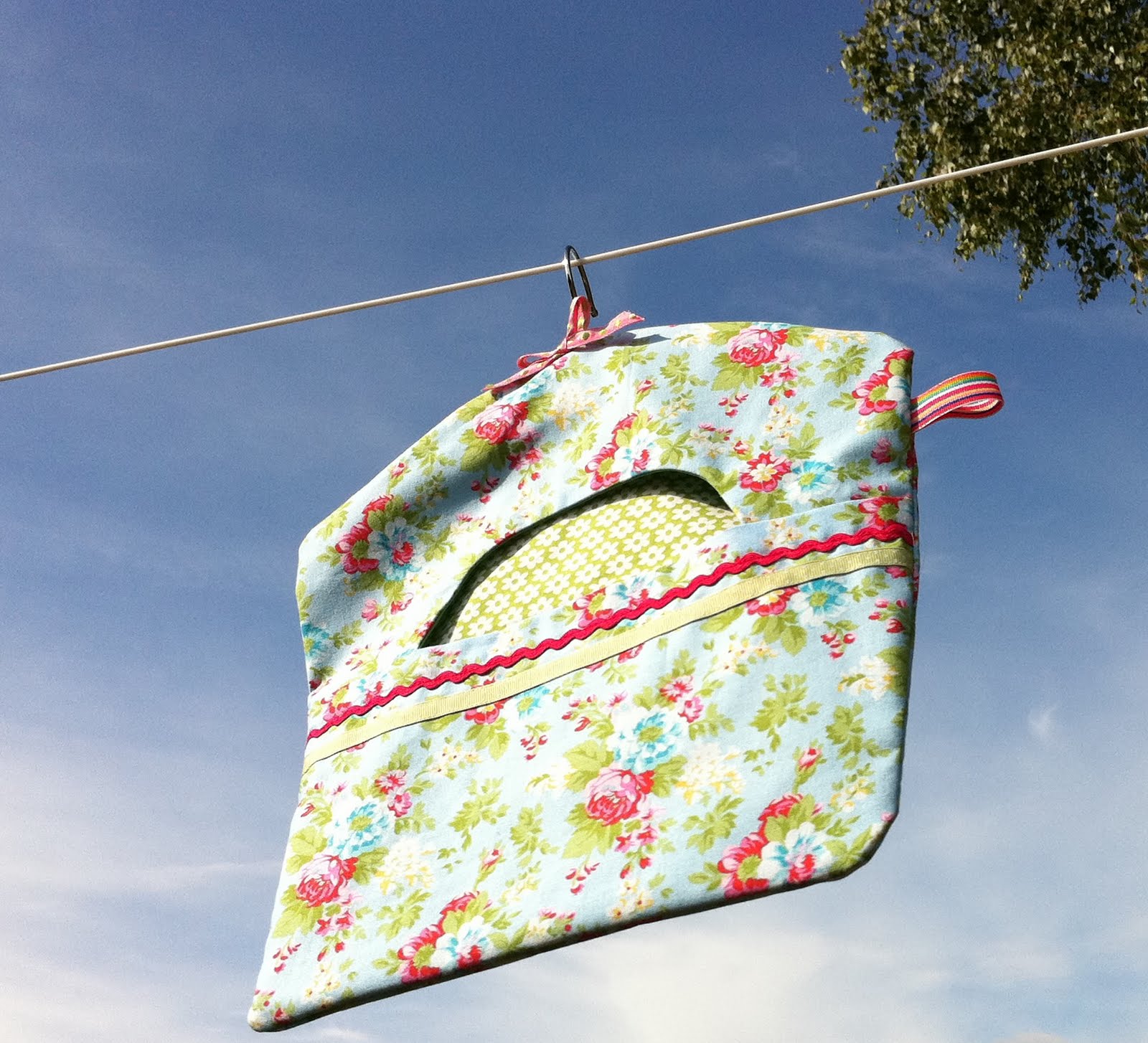 Robin Red Shop ♥♥♥ Pretty Summer Clothes Pin/ Clothes Peg Bags ♥♥♥