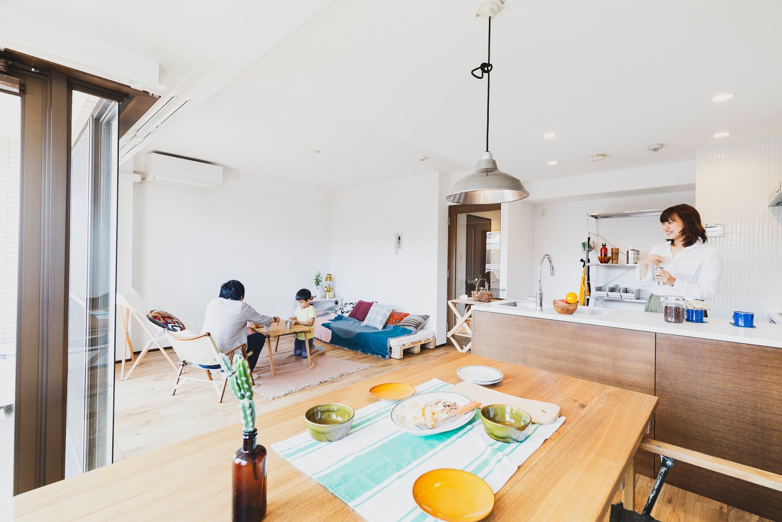 トピアリーの剪定用の木や低木