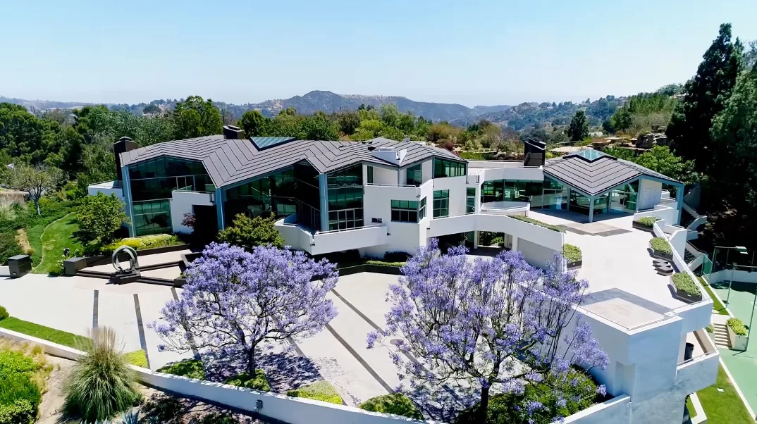 47 Interior Design Photos vs. 14175 Mulholland Dr, Beverly Hills, CA Ultra Luxury Modern Mega-Mansion Tour