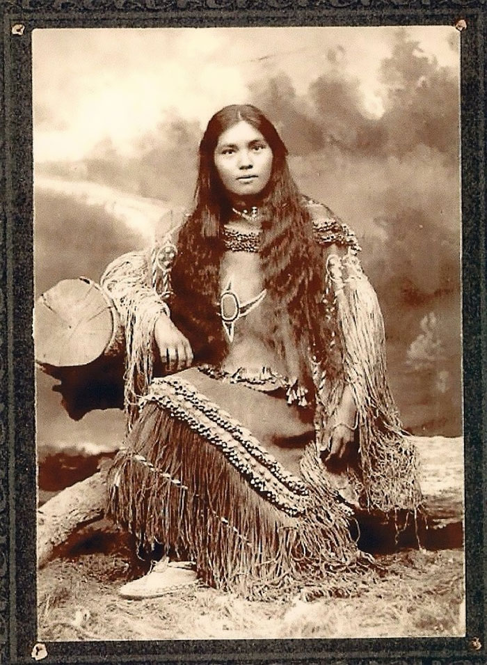 White Wolf 1800s 1900s Stunning Portraits Of Native American Teen Girls With Their Unique Beauty