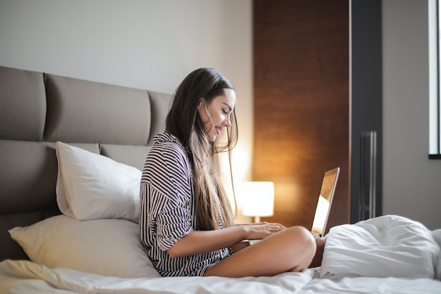Earn Using Internet and Technology Earn Using Internet and Technology