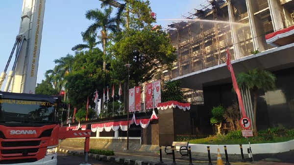 Damkar: Seluruh Gedung Kejagung Habis Terbakar Damkar: Seluruh Gedung Kejagung Habis Terbakar