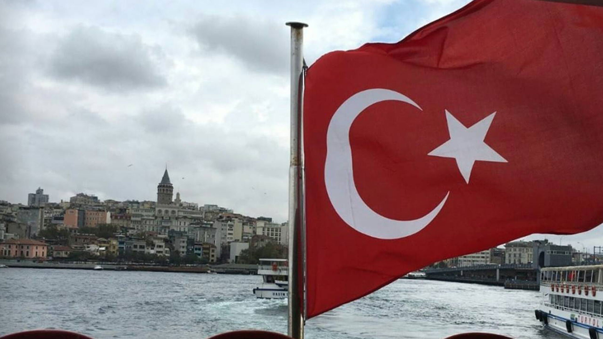 istanbul manzarali turk bayragi resimleri 16