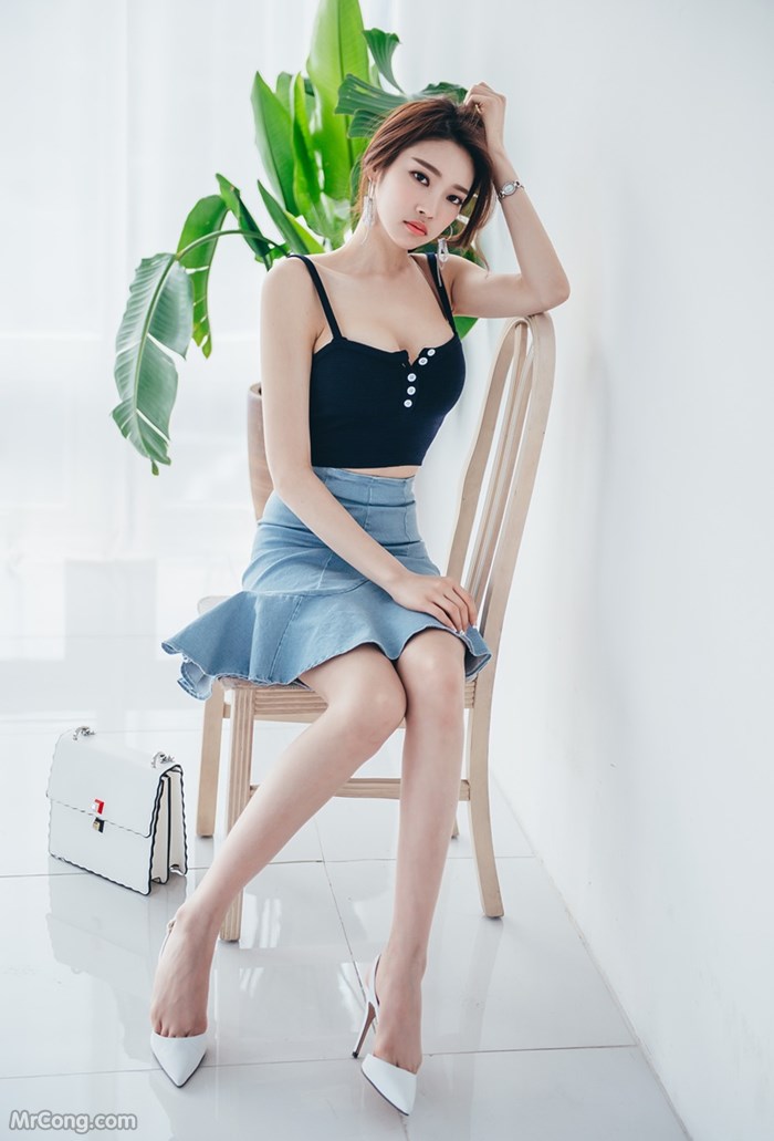 Beautiful Park Jung Yoon in the April 2017 fashion photo album (629 photos) photo 7-9