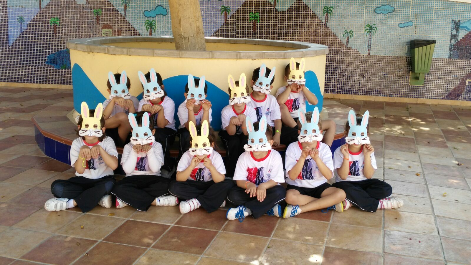 Trazos de colores EASTER