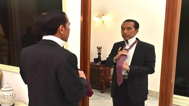 RR: Jangan Hanya Salahkan Menteri, Presiden Harus Introspeksi Diri! RR: Jangan Hanya Salahkan Menteri, Presiden Harus Introspeksi Diri!