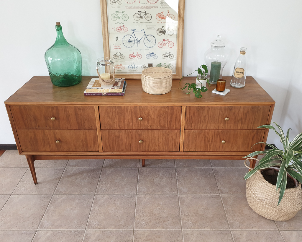 Un mueble estilo americano que ahora sí luce la madera / Vero Palazzo