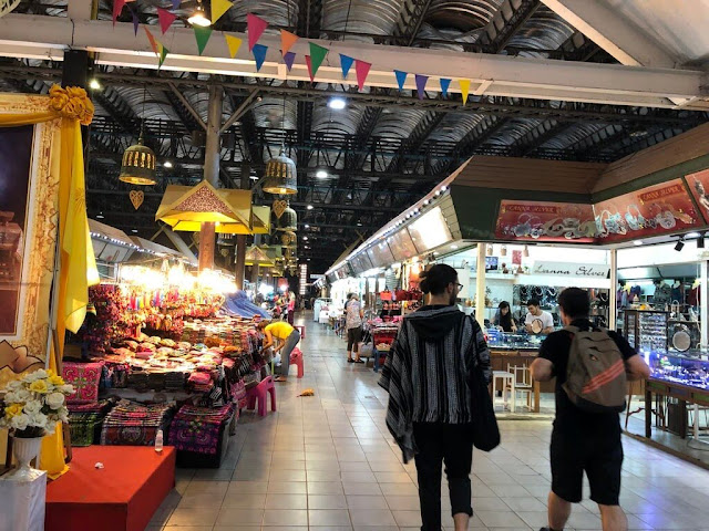 Mercados Nocturnos (Nigth Bazar) de Chiang Mai - Tailândia 