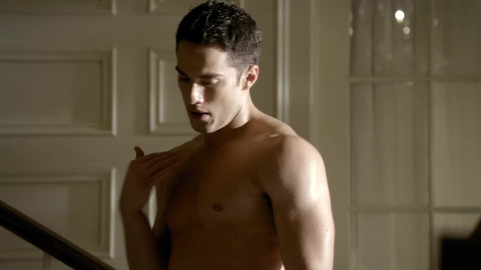 Michael Trevino shirtless with Taylor Kinney in The Vampire Diaries 2-02 &q...