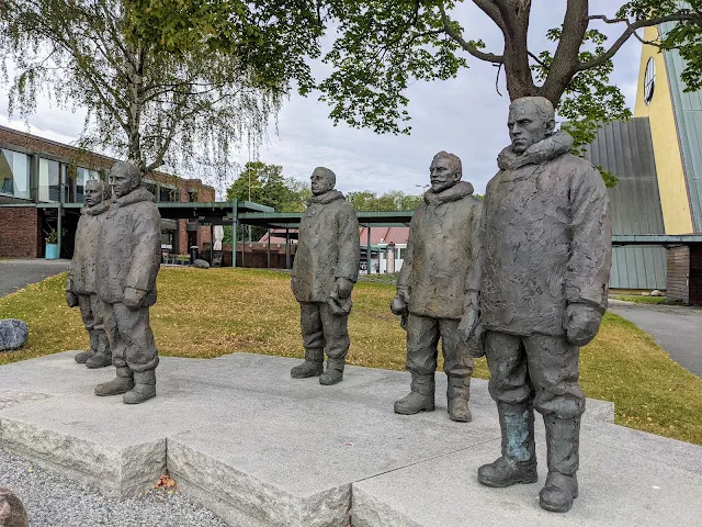 Things to do in Oslo: Statues outside the Fram Museum