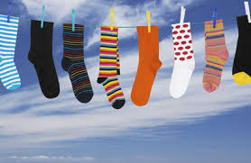 Έχετε γεμίσει μονές κάλτσες; Δείτε πως μπορείτε να τις αξιοποιήσετε 