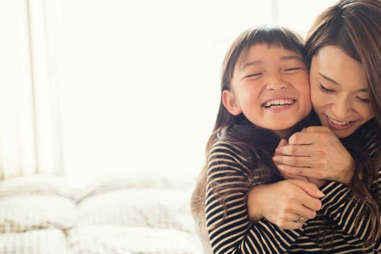 Hati-Hati Sering Memuji Anak Cantik, Mengapa? Ini Alasannya