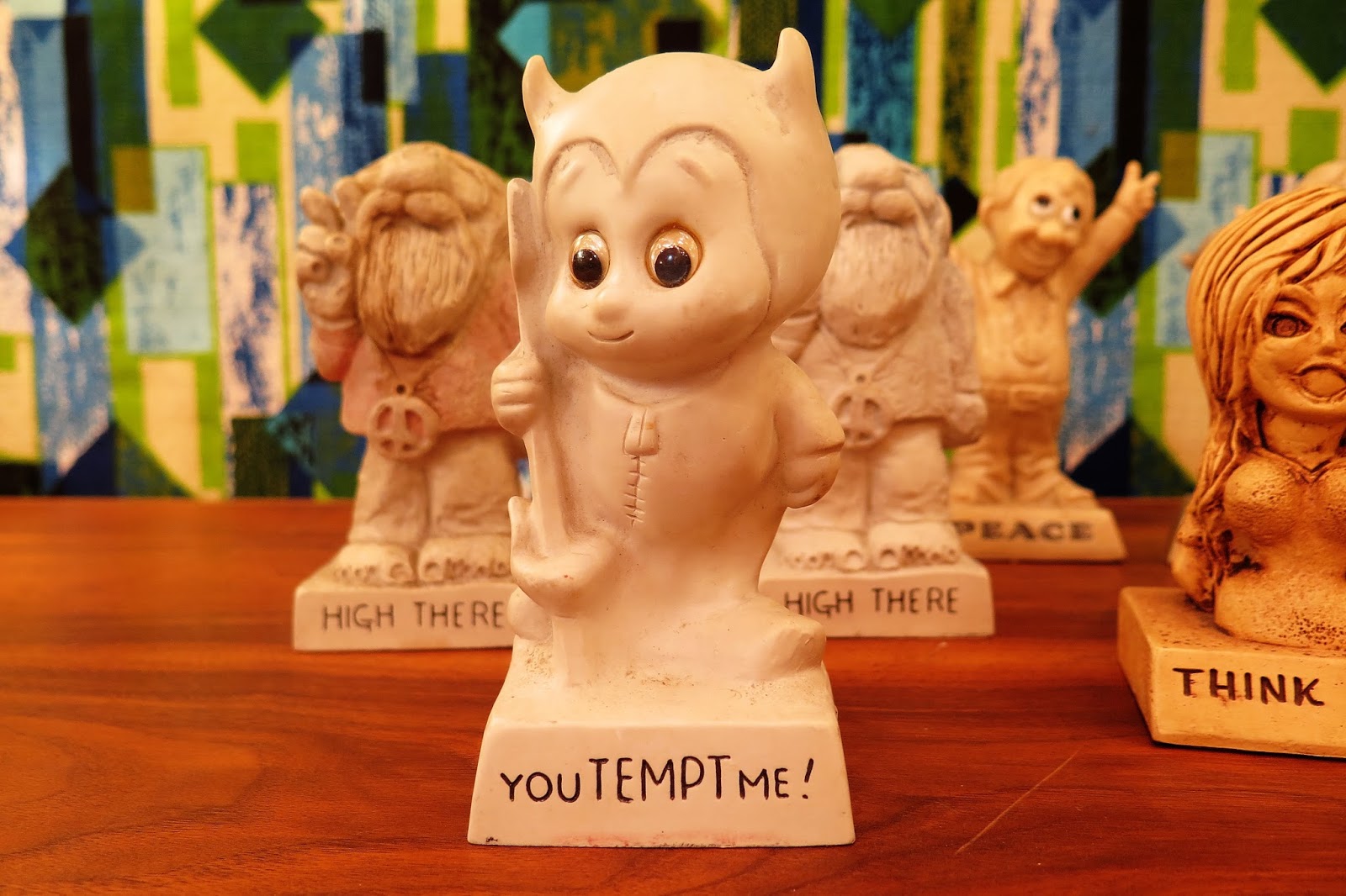 でおすすめアイテム。 1970年代 ビンテージ メッセージドール ピース