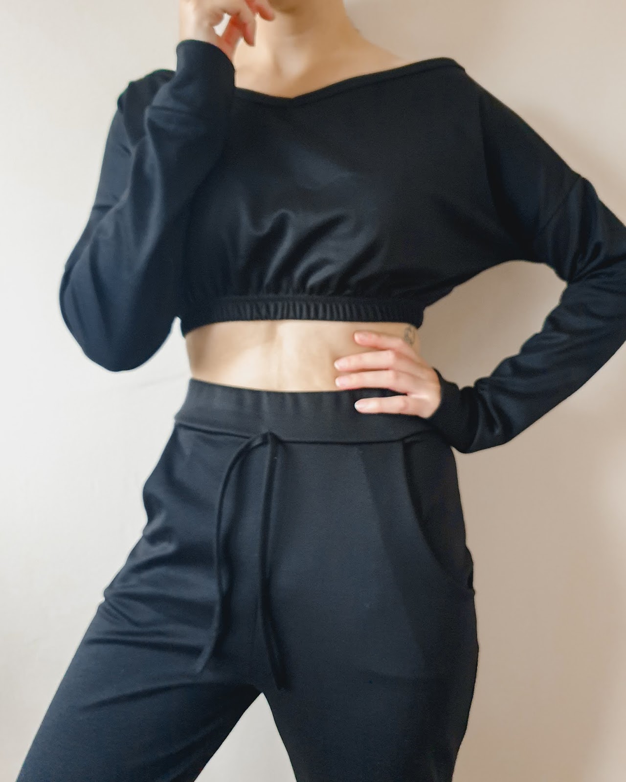 Femme Luxe Black Cropped Loungewear Set