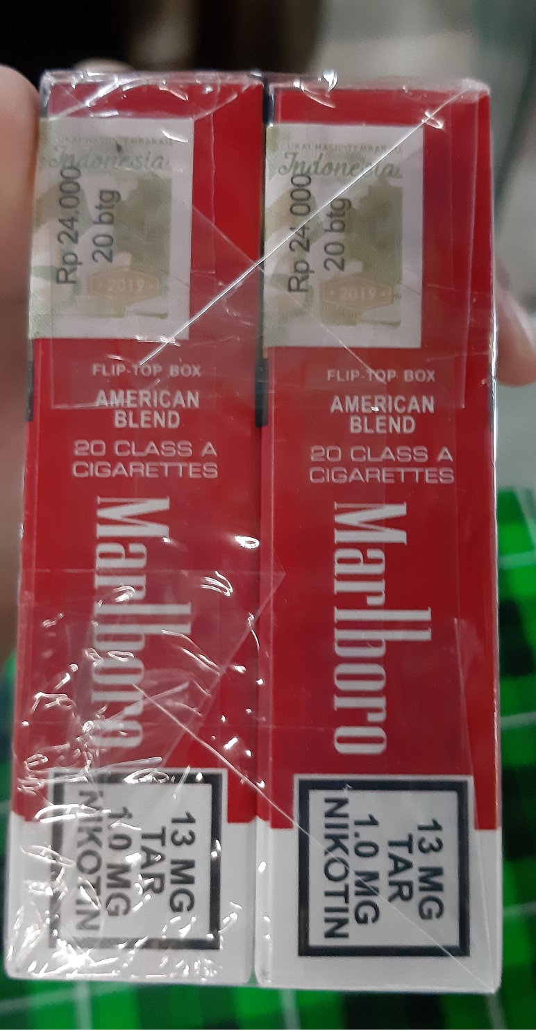 MARLBORO RED 20's 10 PACKS 200 CIGARETTES The Fine Taste of Cigarettes