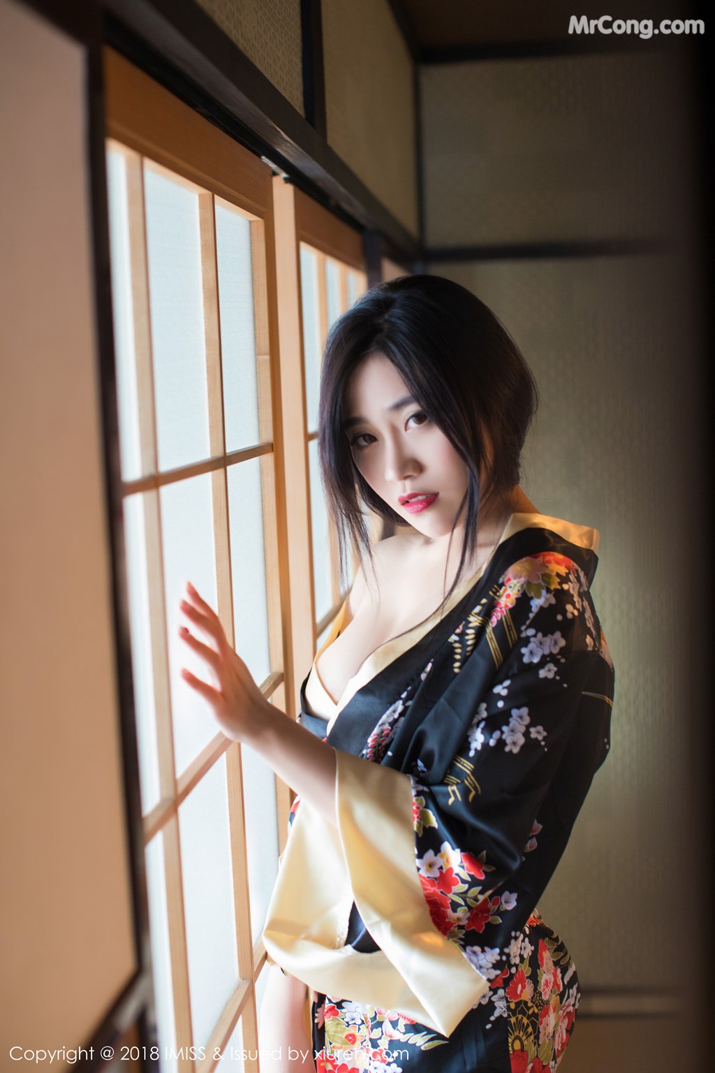 IMISS Vol. 225: Model Sabrina (许诺) (60 photos)