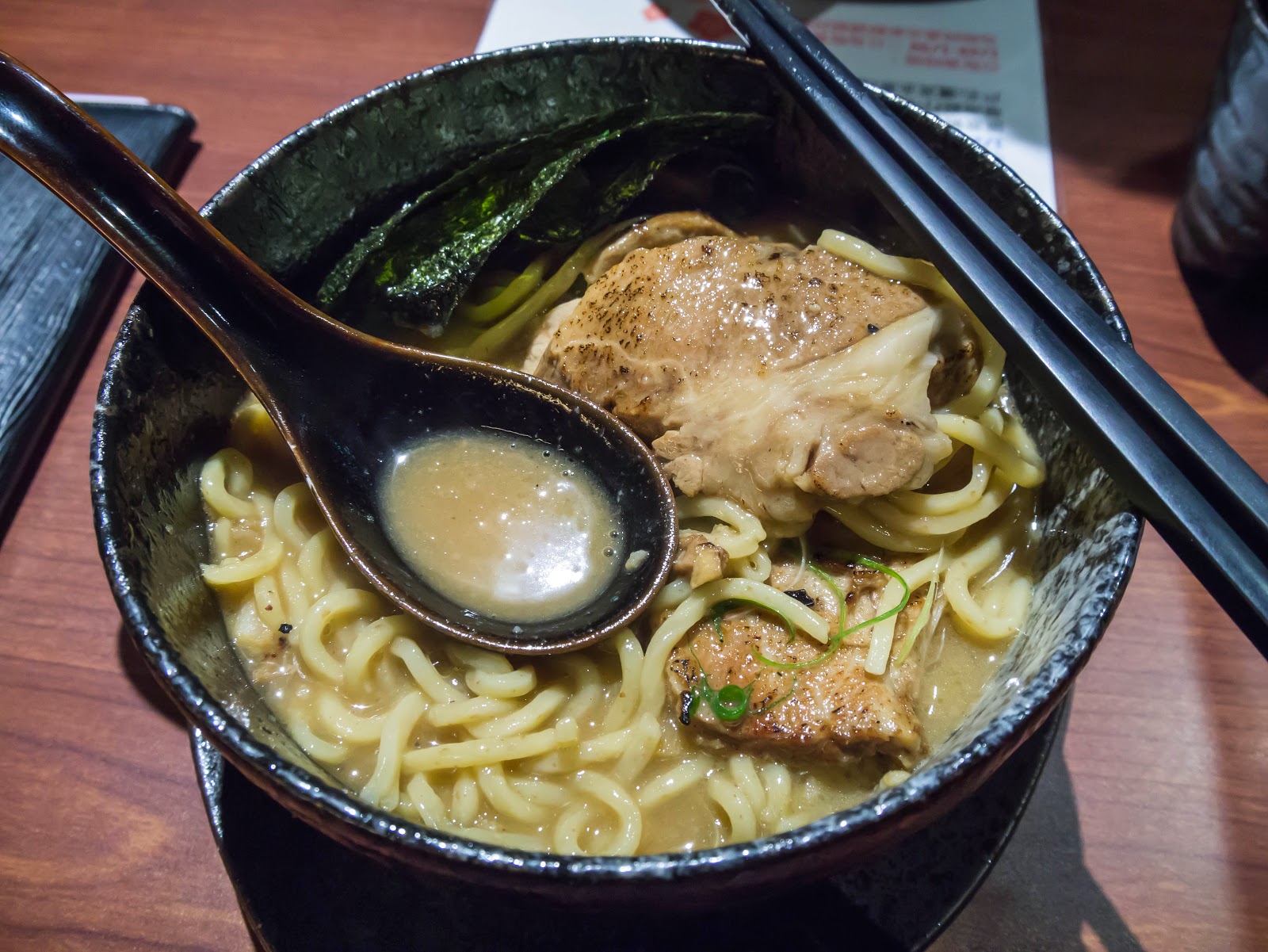 鷹流拉麵 超極東京醬油豚骨拉麵
