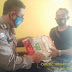 Mabes Polri Distribusikan Bantuan Beras Untuk Warga Terdampak Covid-19 di Kec.Pangandaran