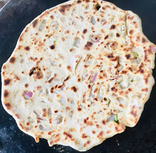 onion-stuffed-paratha-recipe-step-4(b-2) onion-stuffed-paratha-recipe-step-4(b-2)