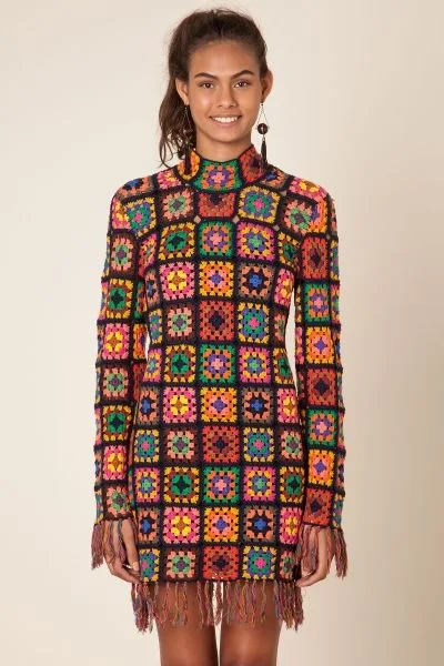 vestido quadrados coloridos croche farm