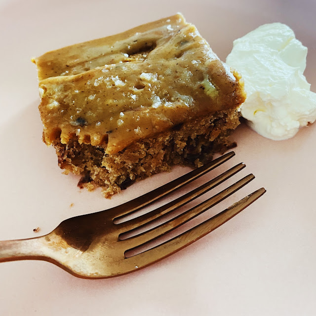 Stella's Wardrobe STICKY TOFFEE PUDDING TRAYBAKE
