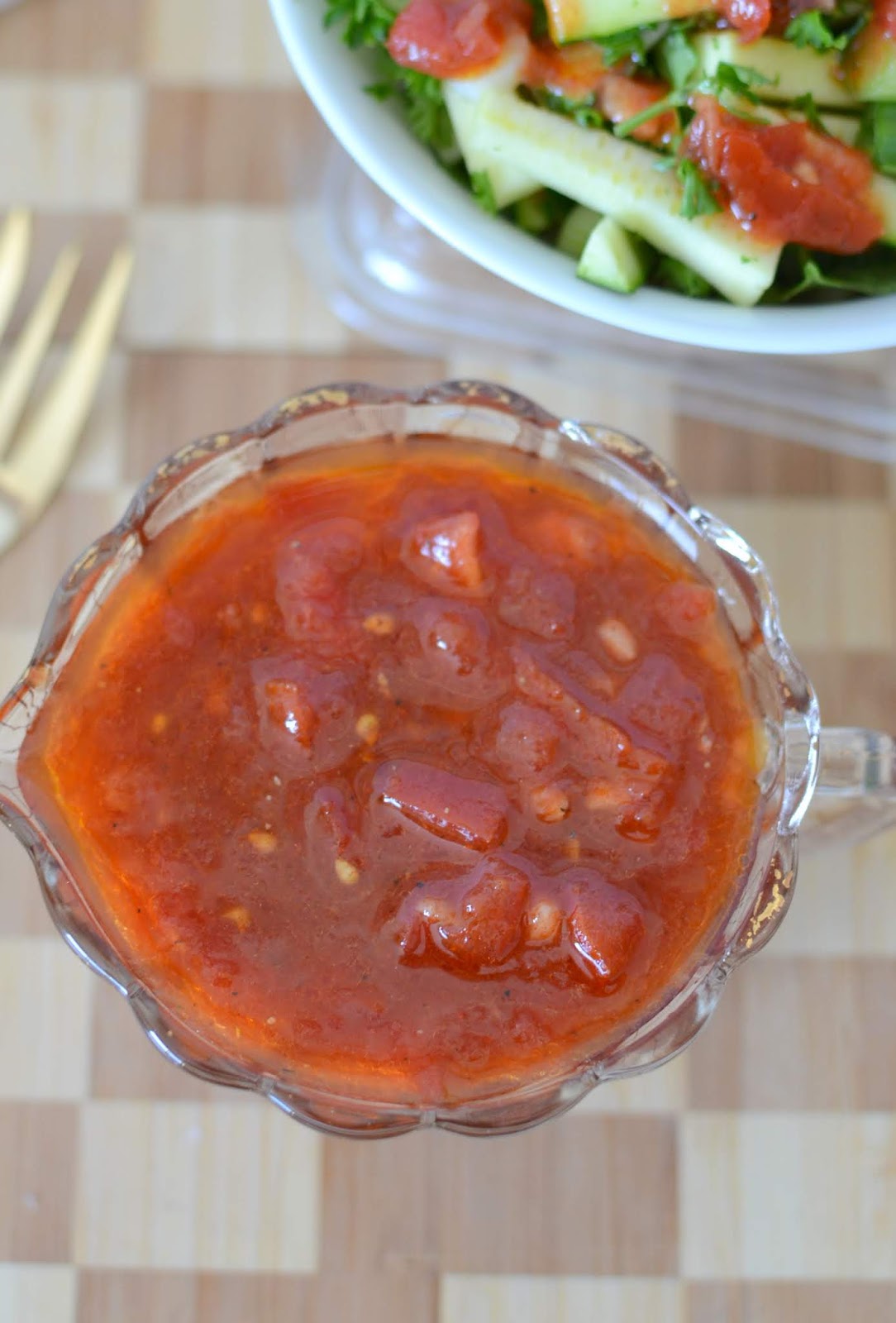 Tomato Garlic Vinaigrette Salad Dressing Recipe