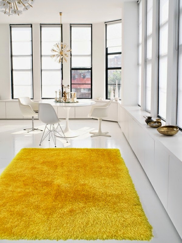 Yellow carpet in the home