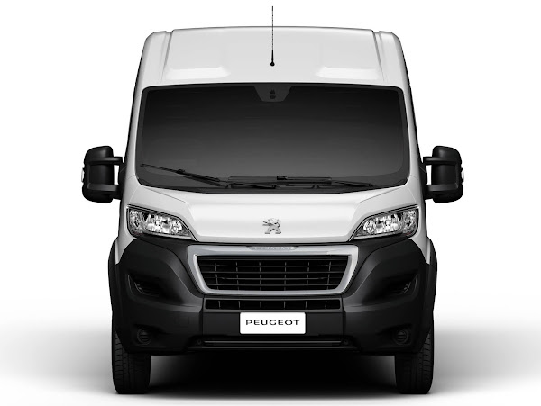 Peugeot Boxer Cargo chega ao mercado por R$ 225.990