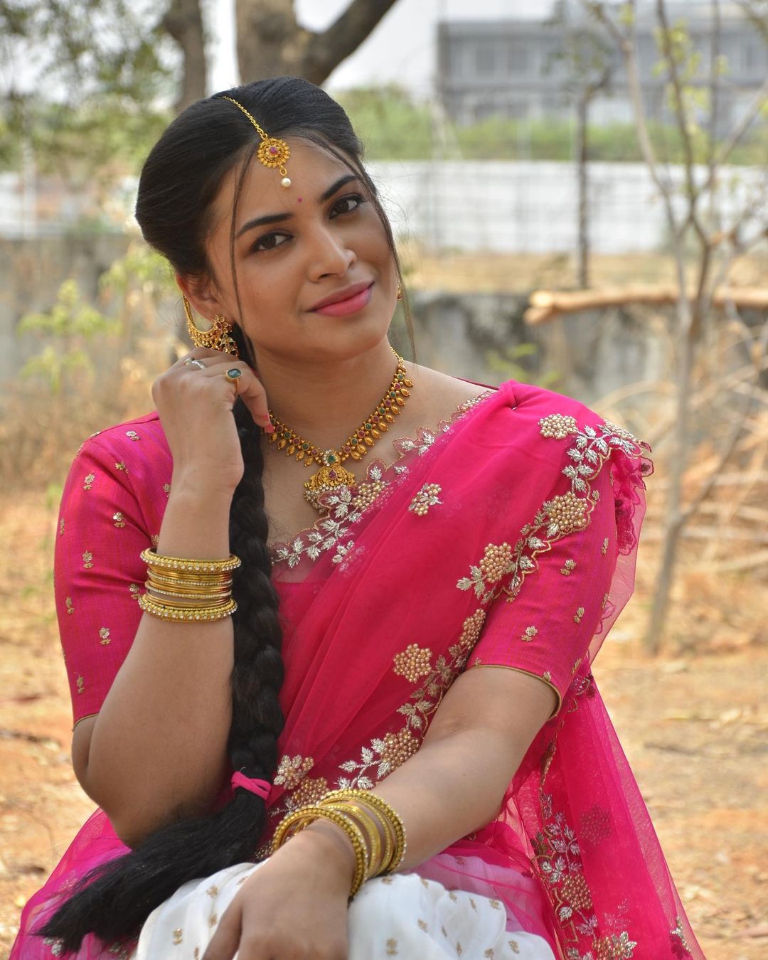 South Indian Tv Anchor Model Meghana Photoshoot In White Half Saree 