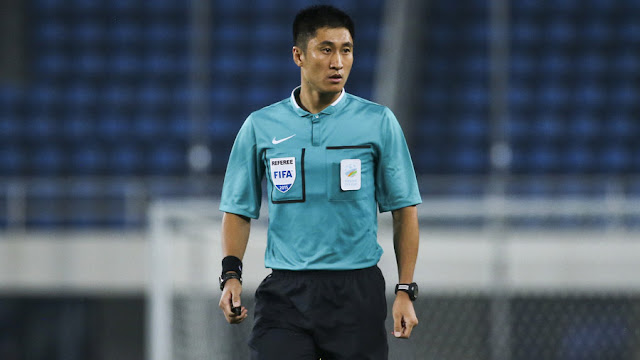 Trọng tài chung kết U23 Việt Nam vs U23 Uzbekistan: Vua thẻ phạt Trọng tài chung kết U23 Việt Nam vs U23 Uzbekistan: Vua thẻ phạt