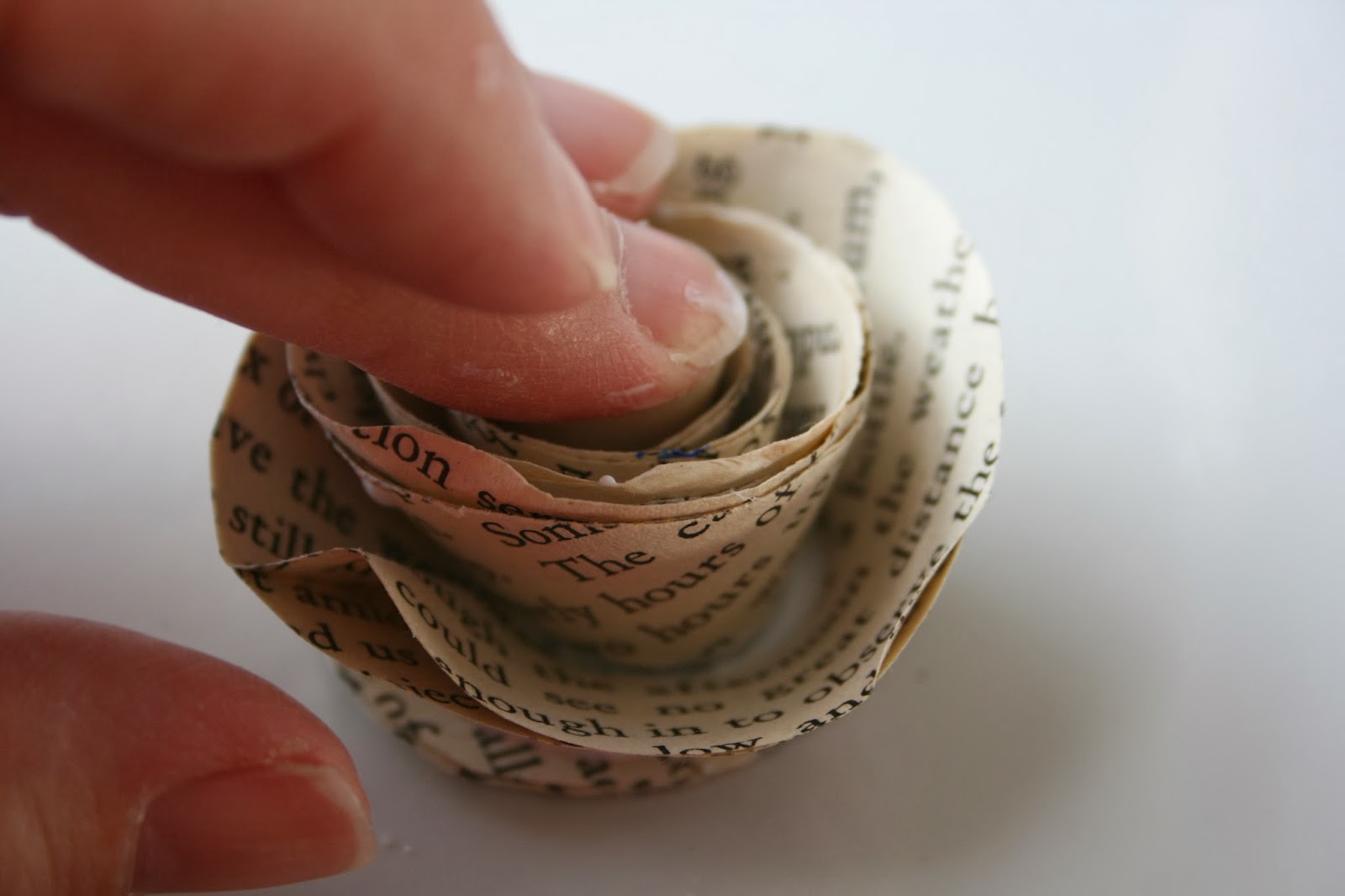 Betty Susanne How To Make Paper Page Roses