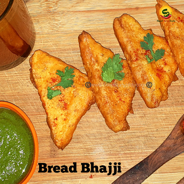 Bread Pakoras or bread bhajiyas are very famous as street food special across the northern part of India.  Bread slices are dipped in gramflour batter which is spiced using red chilli powder , finely chopped chillies and the slices are deep fried in oil.  Bread bhajji, bread pakora , ब्रेड भजिया   ,bread pakoda, how to make crisp bread bhajiya at home