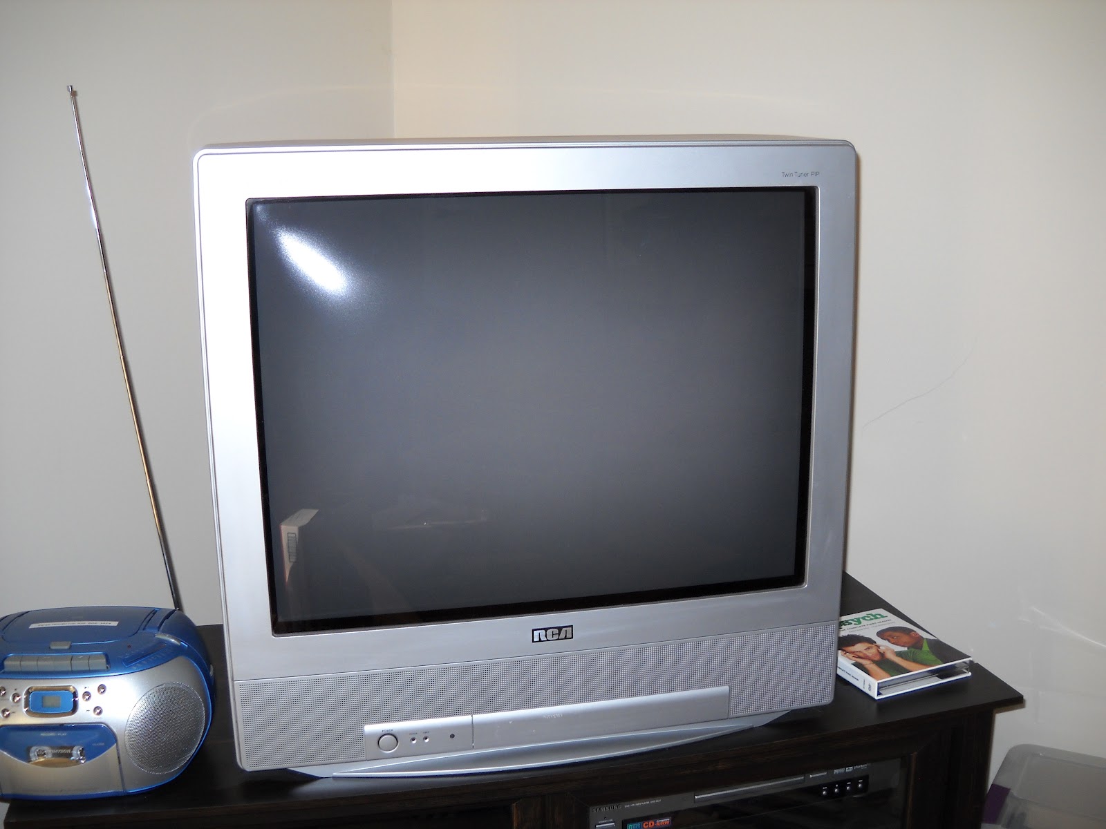 Durham Moving Sale !!!! Help fund my move while getting great