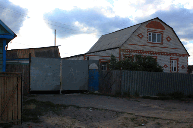 Опустевшие дома рома в Чемодановке/Лопатках, 15 июня 2019 г. © автор неизвестен, взято из vk-сообщества «Пенза live»