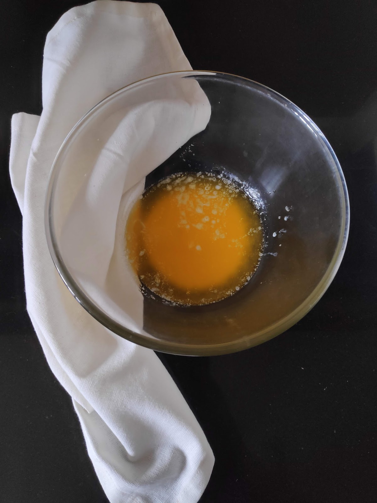 Easycooking Eggless Chocolate Brownies with Pralines and Caramel Sauce