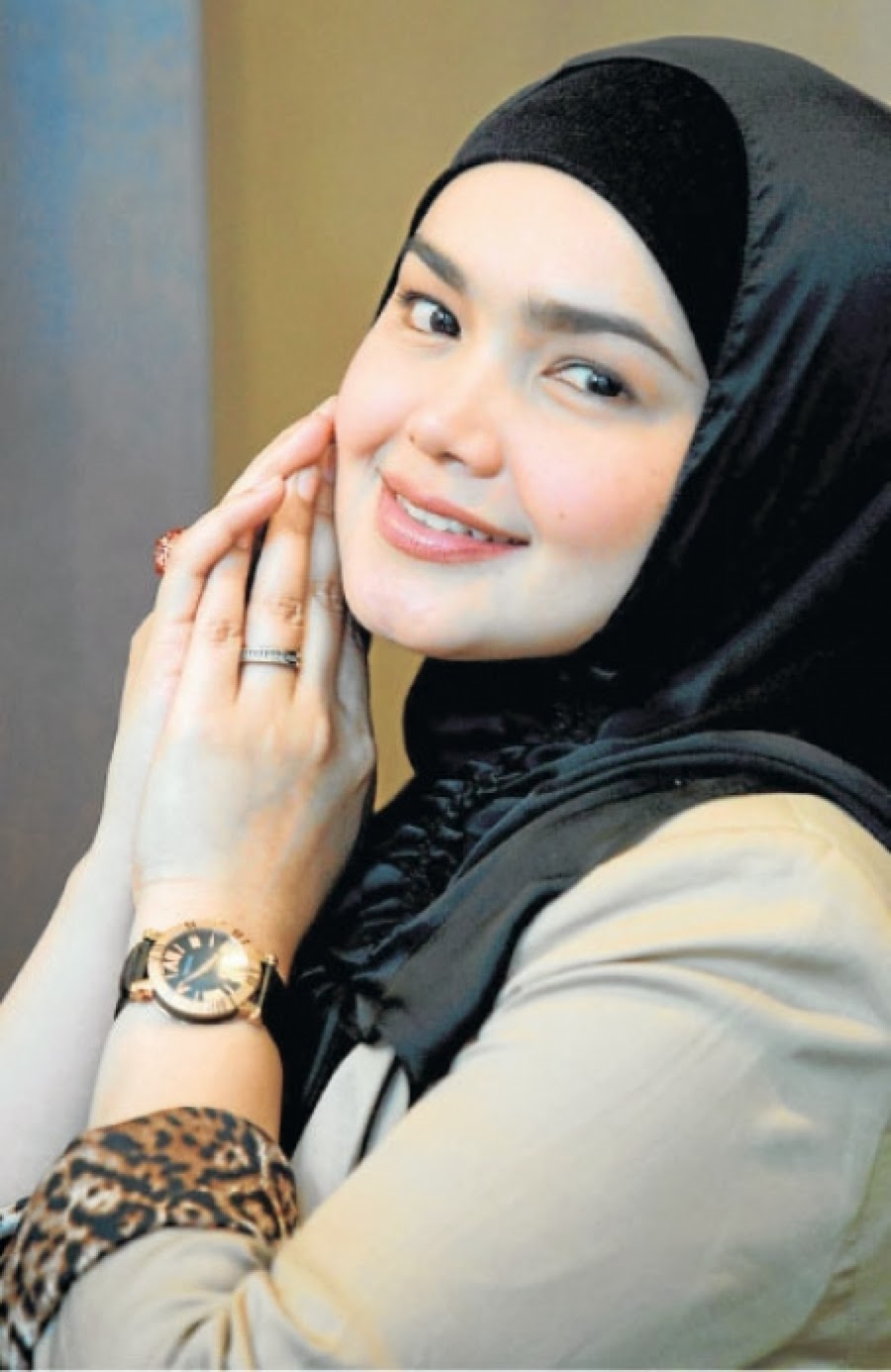 Hijab Style Artis Cantik Siti Nurhaliza