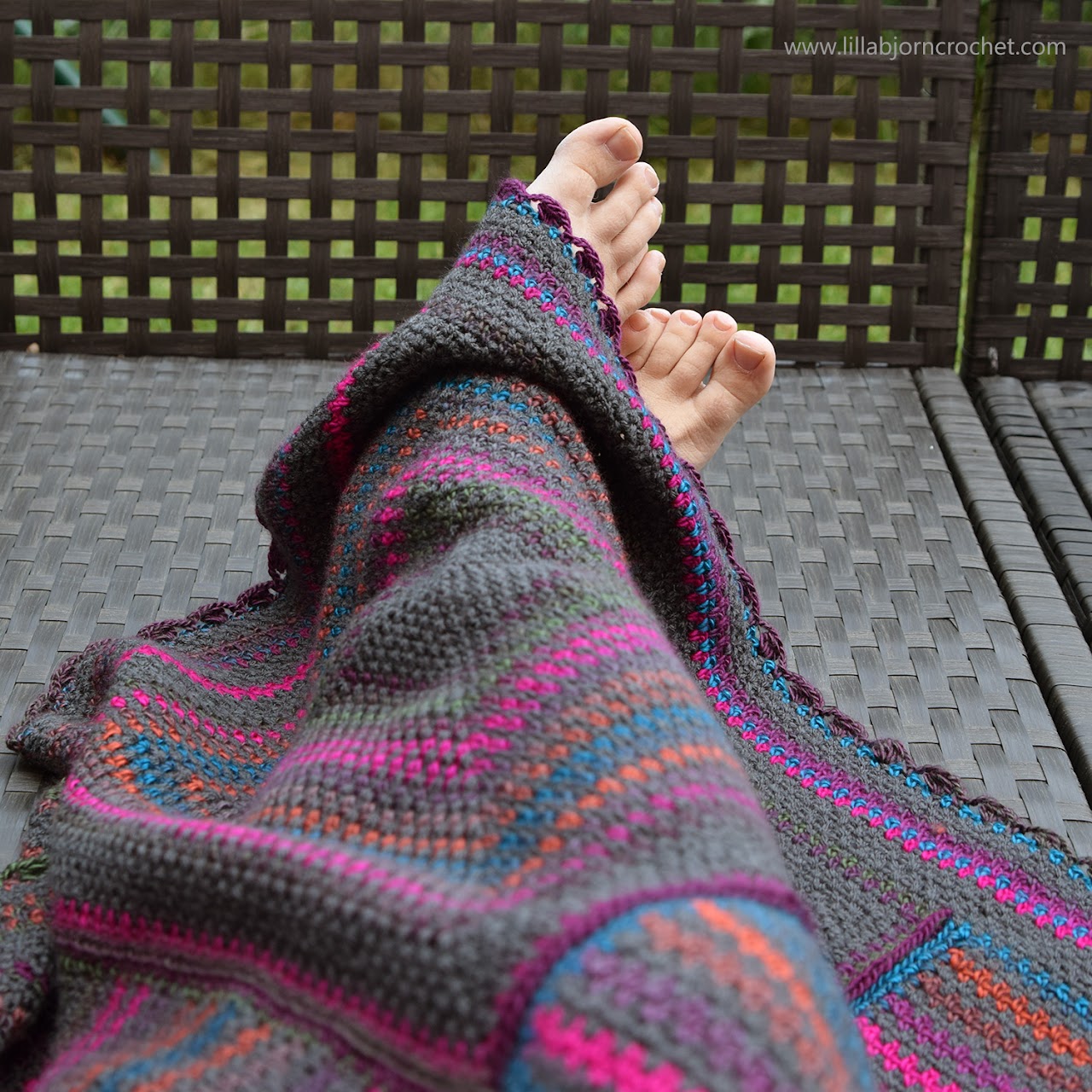 Around the World Blanket - #free crochet pattern by www.lillabjorncrochet.com