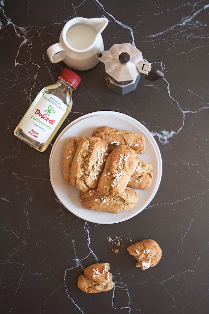 Biscottoni al caffè leggeri e friabili