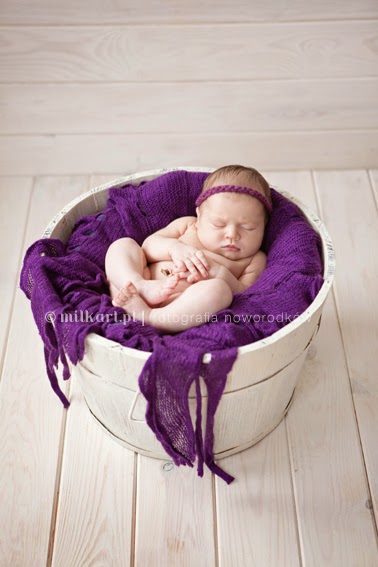 sesja zdjęciowa niemowlęcia, fotografia rodzinna, zdjęcia na chrzciny, sesje okolicznościowe, fotograf joanna Jaśkiewicz