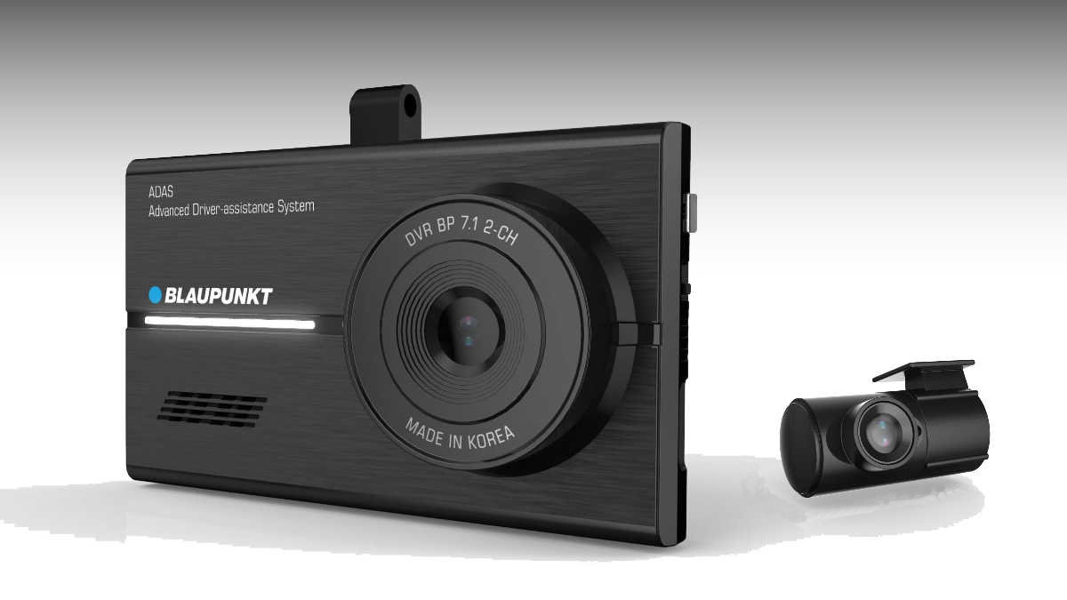 The Blaupunkt BP 7.1 Dash Cam Watches Your Driving Like It Does Your