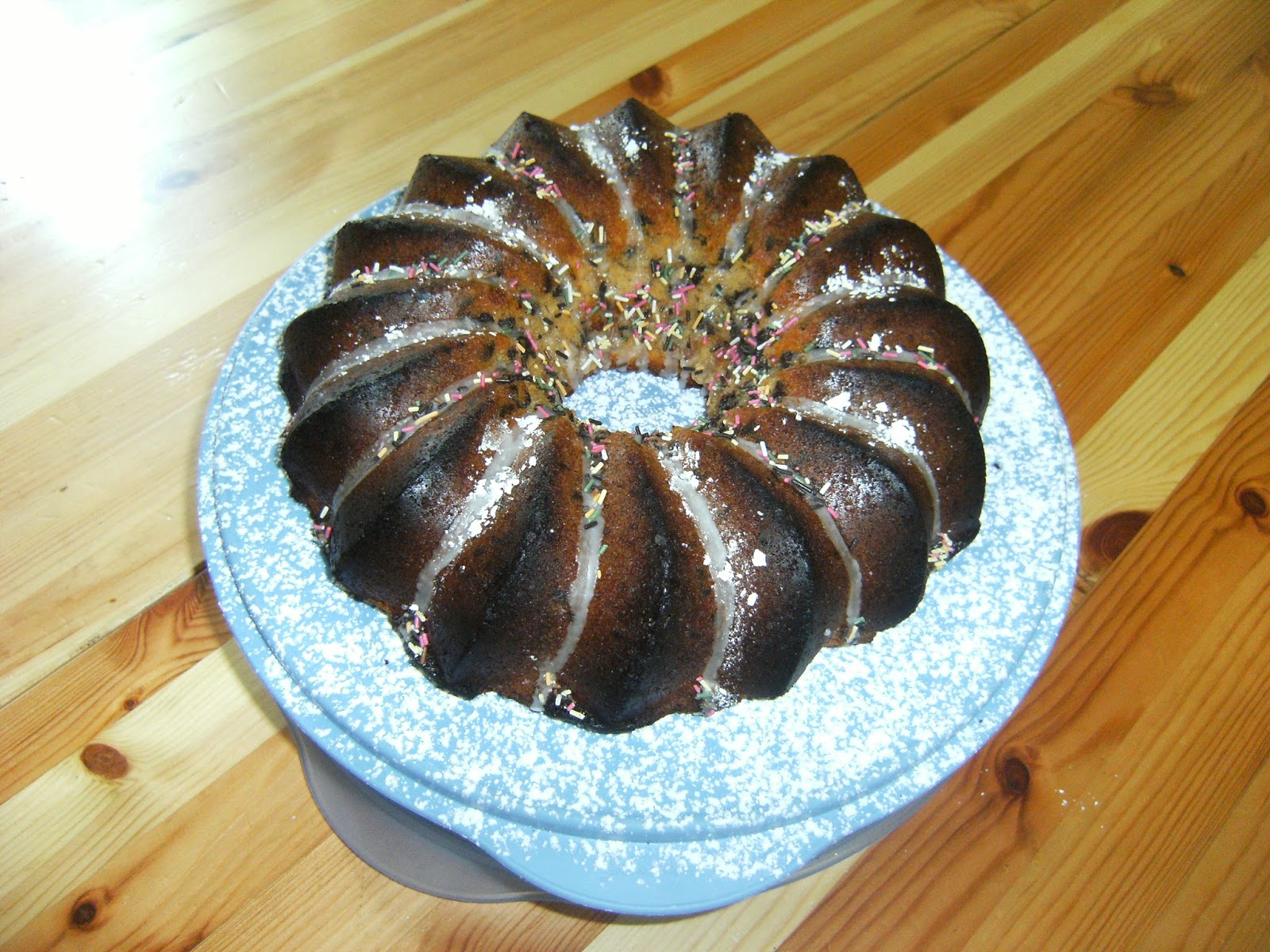 labonnecuisinedenath: GATEAU YAOURT AU PRALINè ET PèPITES DE CHOCOLAT