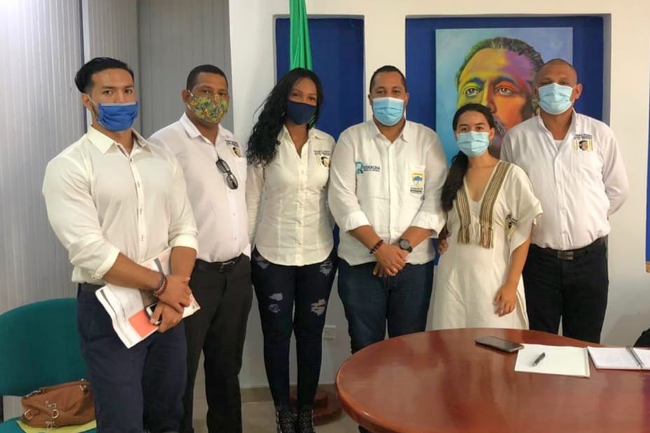 https://www.notasrosas.com/Alcalde de Riohacha solicita a empresas, prioridad para contratar profesionales nativos