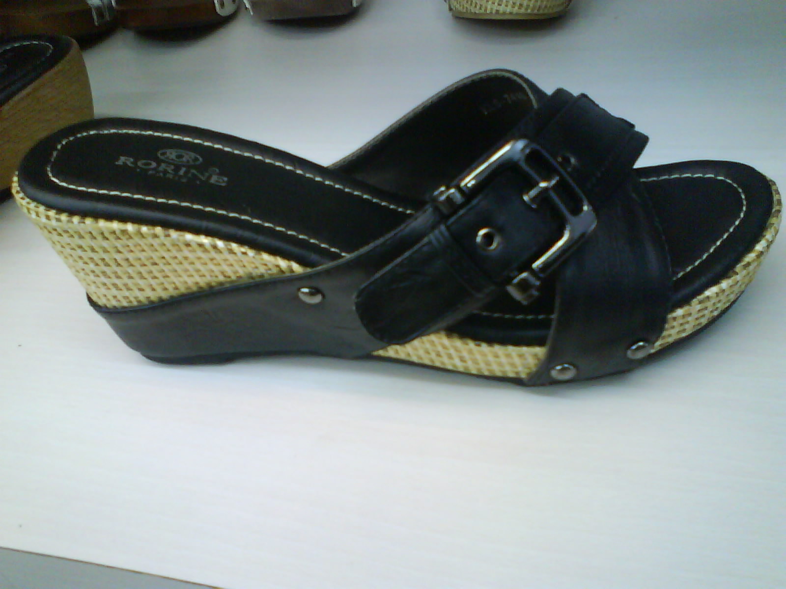 kasut flip flop