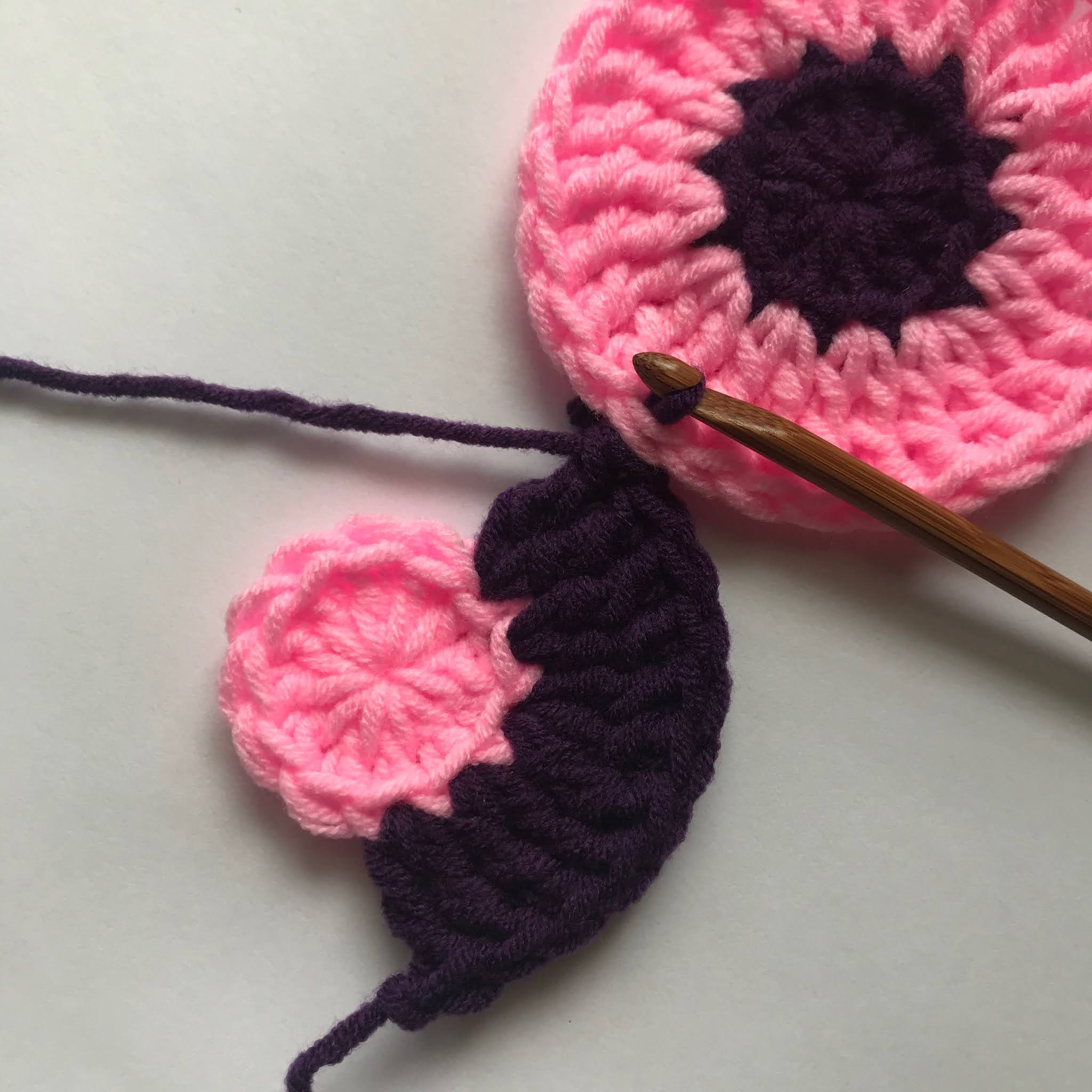 Bright Bag Yin Yang granny square!