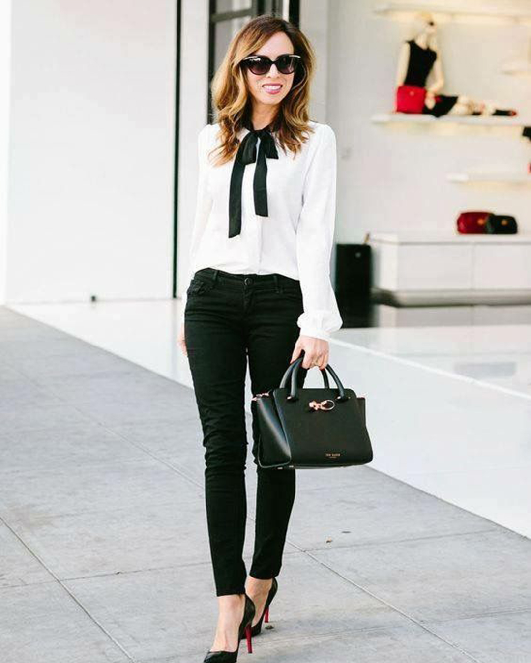 Черные брюки белая блузка. Деловой образ для девушки. Стильные образы в офис. Стильная одежда для девушек. Стильная офисная одежда для девушек.
